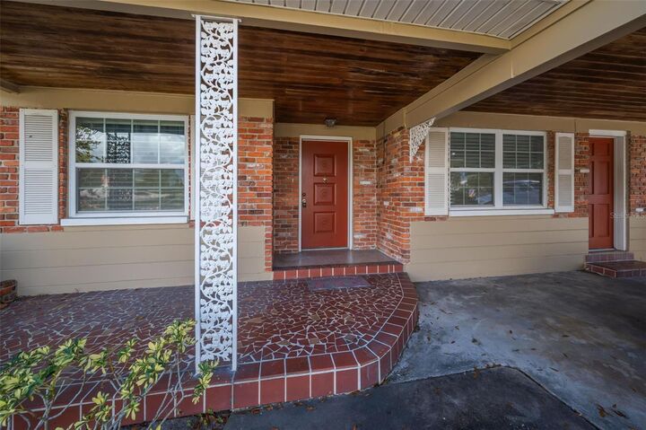 Property Photo:  2122 W Erna Drive  FL 33603 