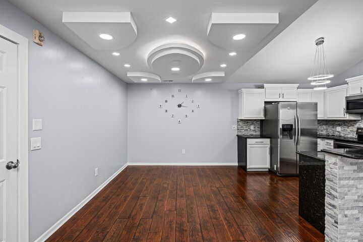 Property Photo:  49143 W Woods Drive  MI 48317 