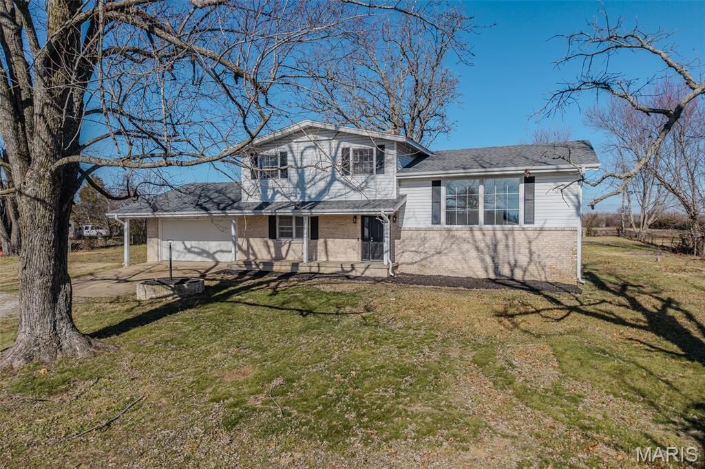 Property Photo:  227 E Fremont Road  MO 65536 