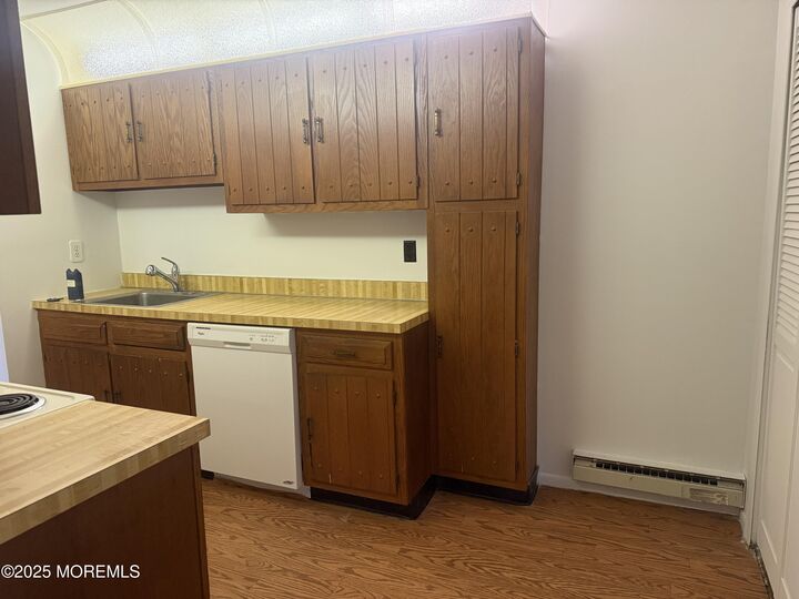 Property Photo:  166 Cross Slope Court H  NJ 07726 