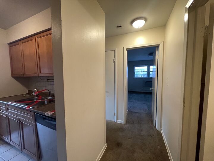 Property Photo:  156 Asbury Avenue 5  IL 60202 