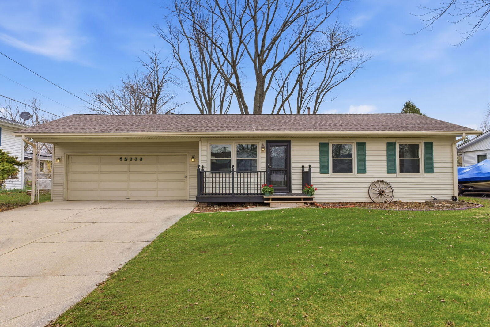 Property Photo: 5S333 Stewart Drive IL 60563