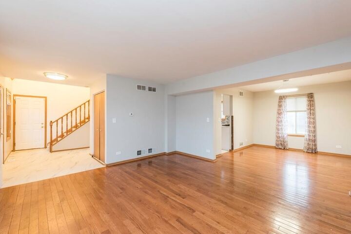Property Photo:  38429 N Creek Court  IL 60087 