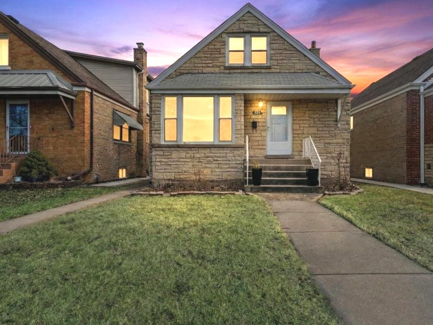 Property Photo:  4509 N Narragansett Avenue  IL 60630 