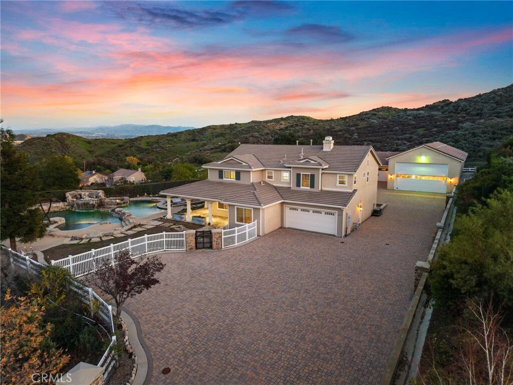 Property Photo:  30012 Valley Glen Street  CA 91384 