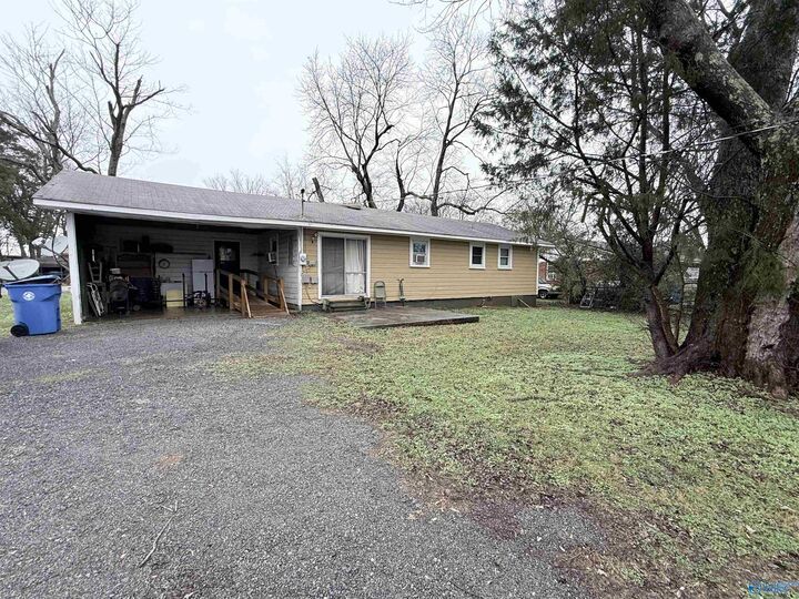 Property Photo:  205 N Debeth Plaza  AL 35611 