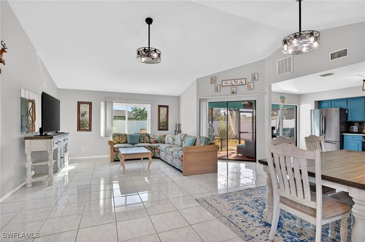 Property Photo:  1105 SW 11th Place  FL 33991 