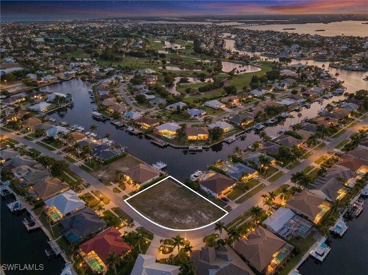 Property Photo: 1540 Buccaneer Court FL 34145