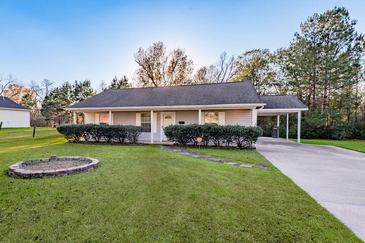 Property Photo:  111 Hemlock  TX 75901 