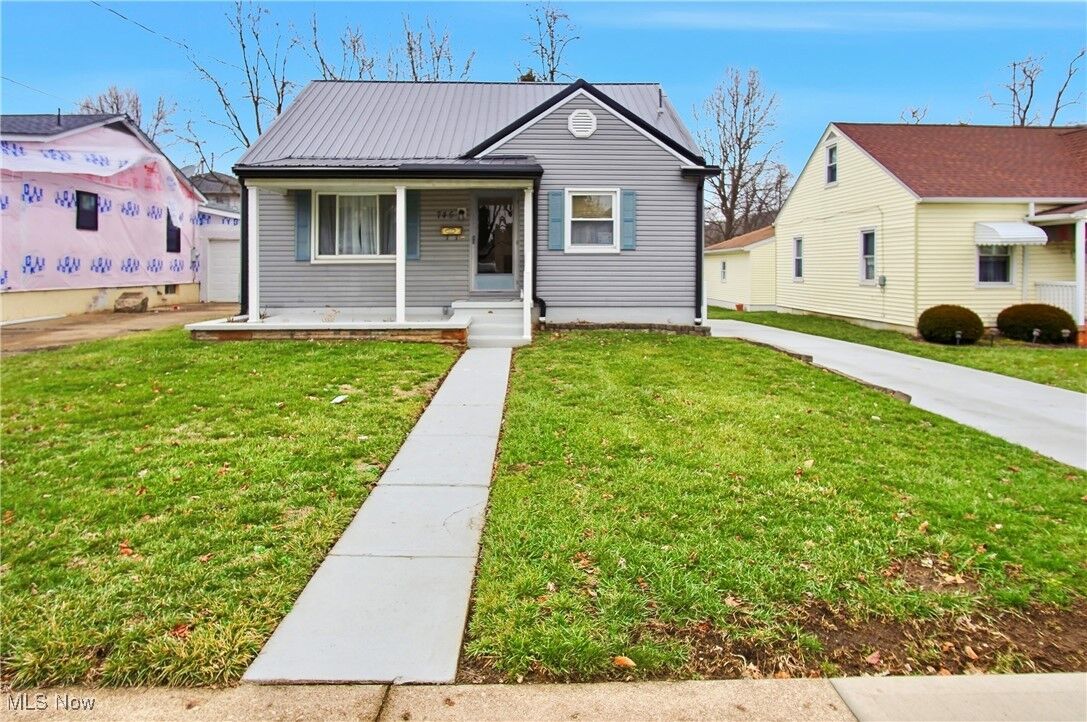 Property Photo:  745 E Fair Avenue  OH 43130 