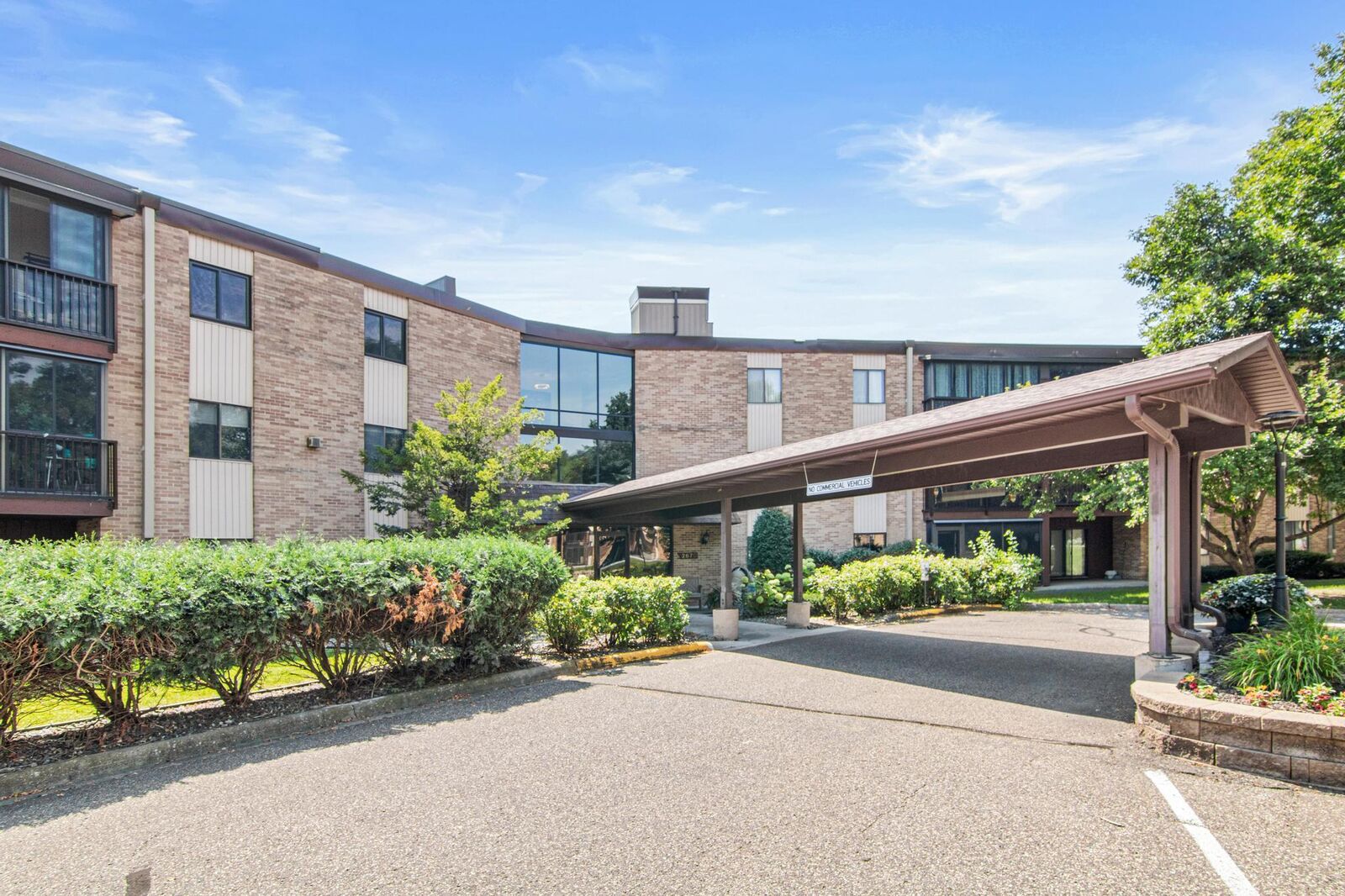 Property Photo: 2670 Oxford Street N 230 MN 55113