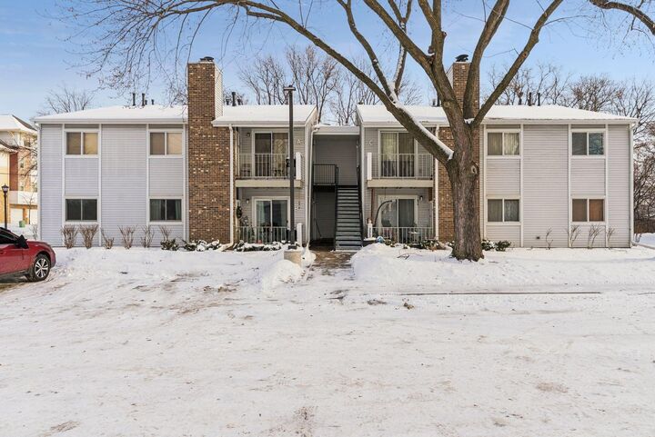 Property Photo:  2250 Benson Avenue H  MN 55116 