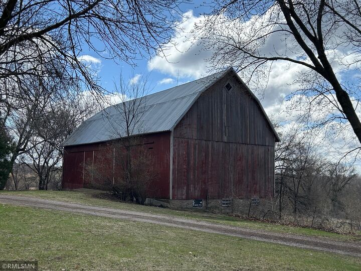 Property Photo:  5470 Town Hall Drive  MN 55357 