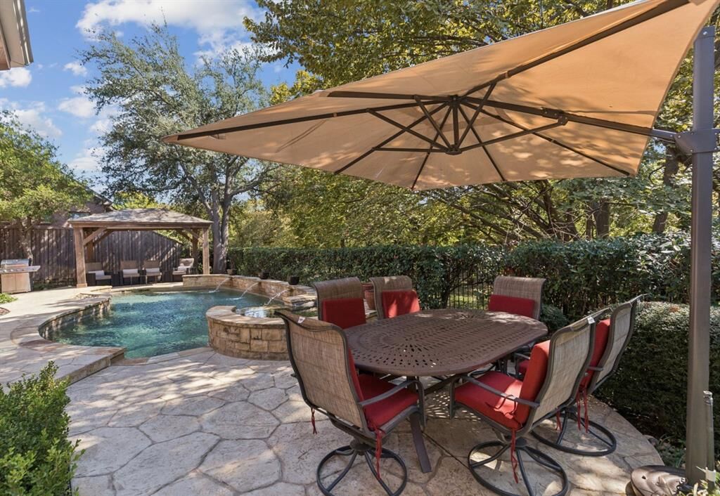 Property Photo:  2628 Elmbrook Drive  TX 75010 