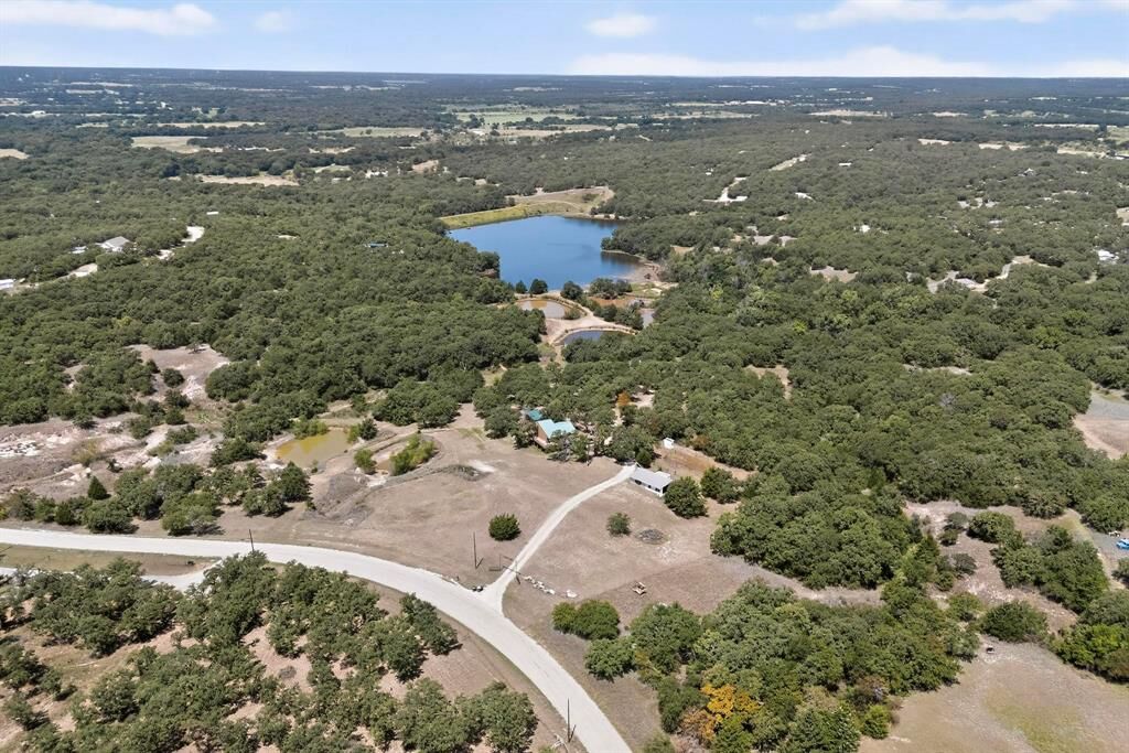 Property Photo:  438 Jay Kelley Lane  TX 76270 
