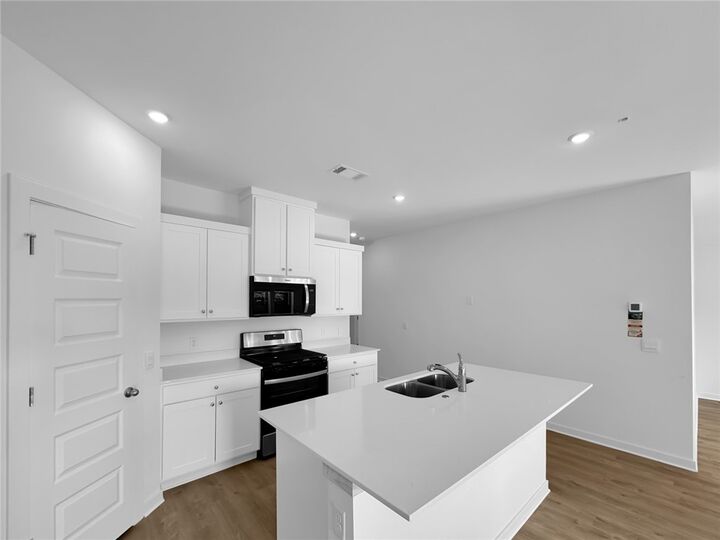 Property Photo:  597 S Neon Avenue  AR 72704 