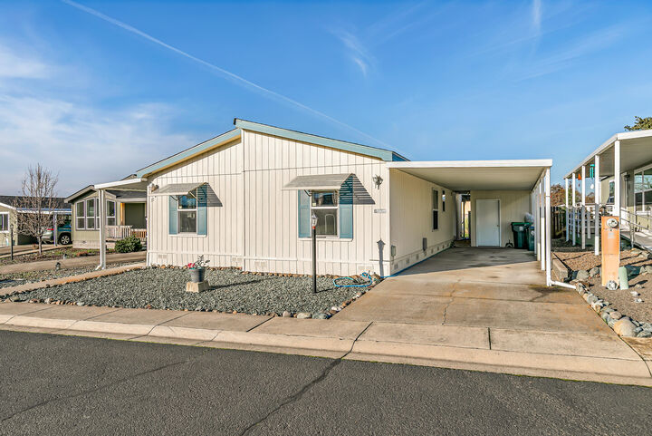 Property Photo: 93 Northridge Terrace Spc 37 OR 97501