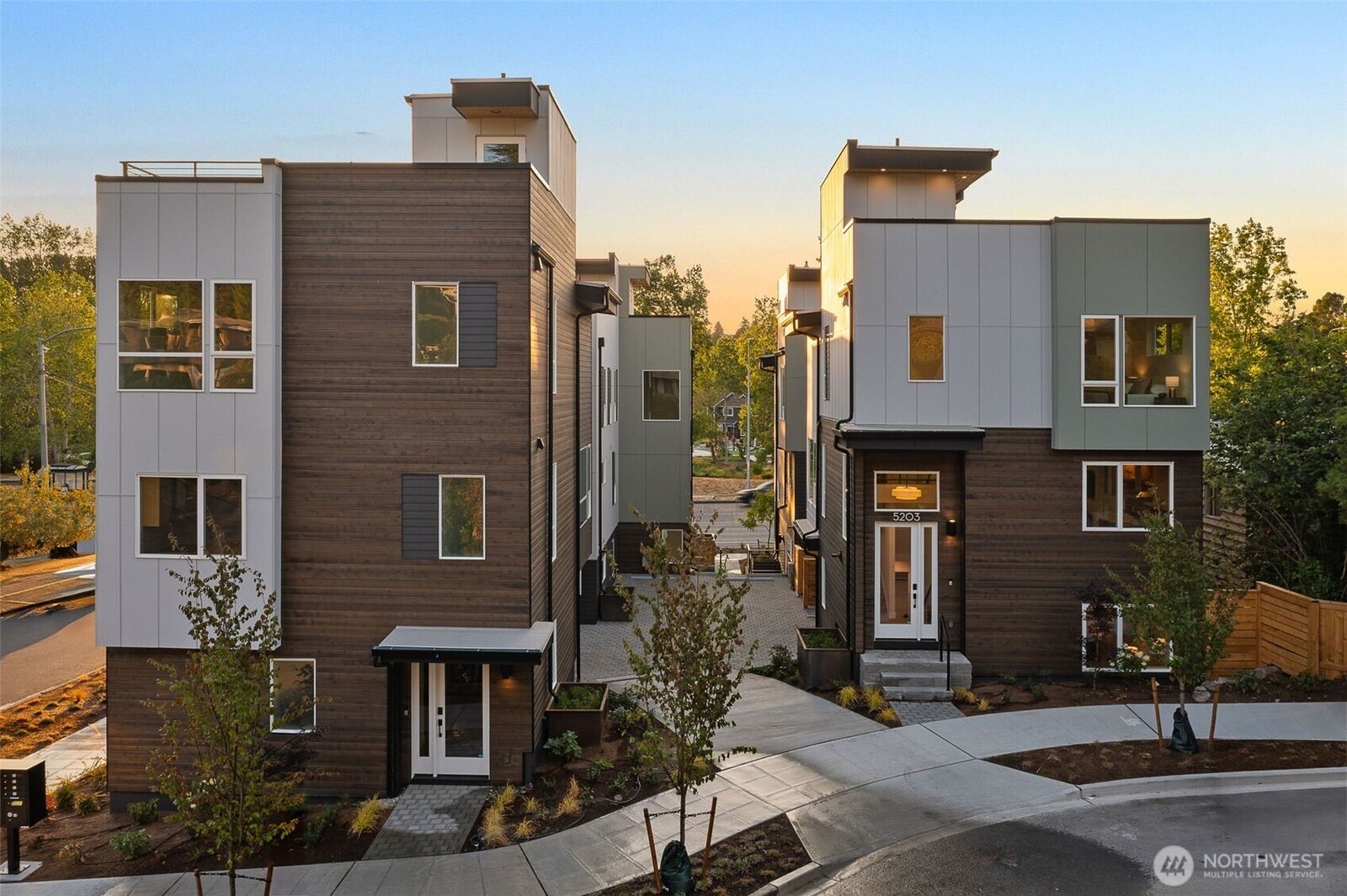 Property Photo:  5203  Sand Point Way NE  WA 98105 