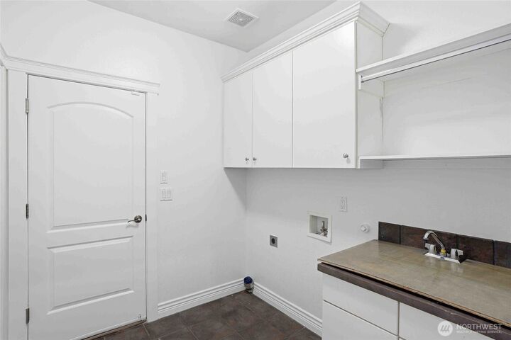 Property Photo:  3712 NE 131st Street  WA 98686 