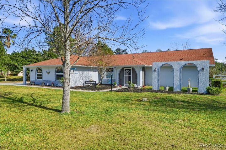 Property Photo:  1141 N Cherry Pop Drive  FL 34442 