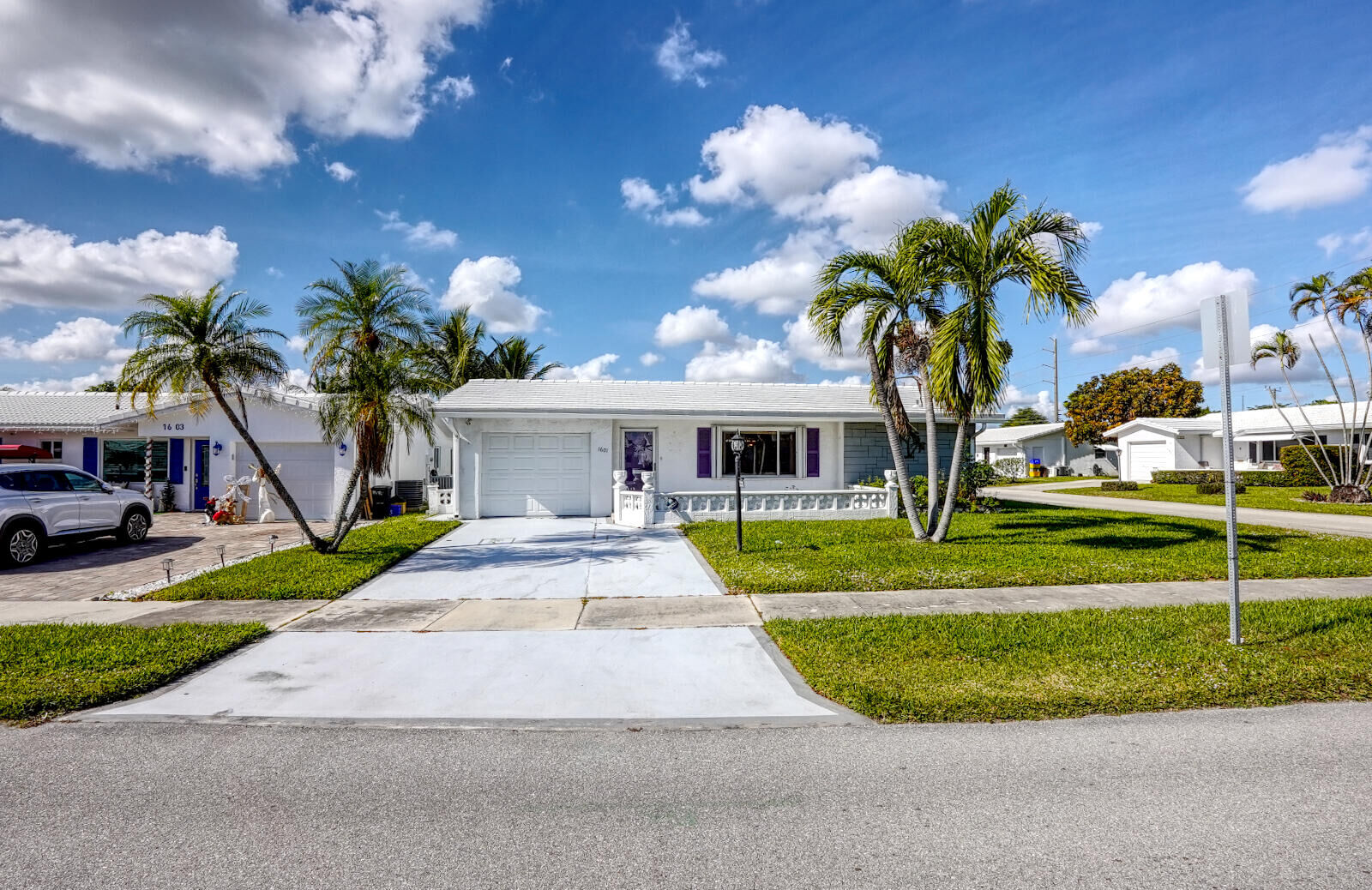 Property Photo:  1601 SW 18th Street  FL 33426 