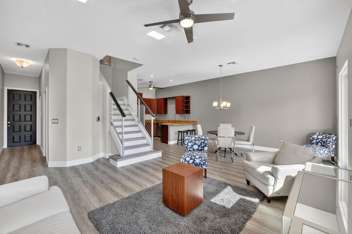Property Photo:  3024 NE 5th Terrace 10  FL 33334 