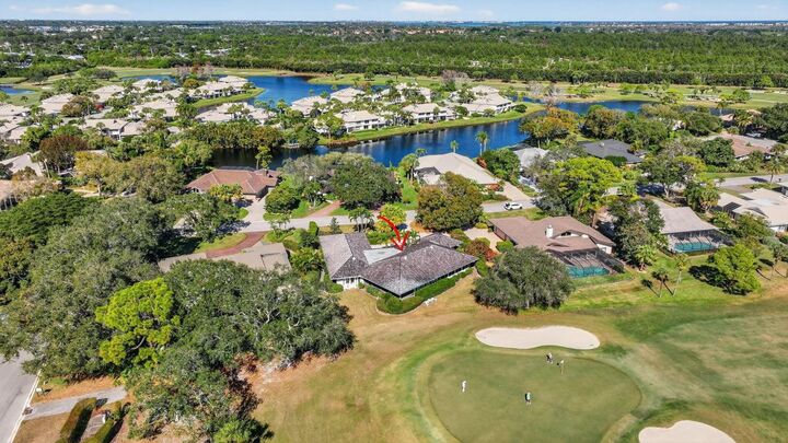 Property Photo: 5610 SE Winged Foot Drive FL 34997