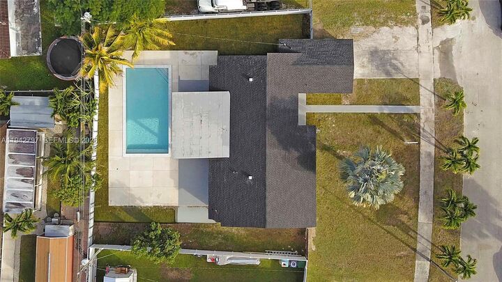 Property Photo:  16232 SW 107th Ct  FL 33157 