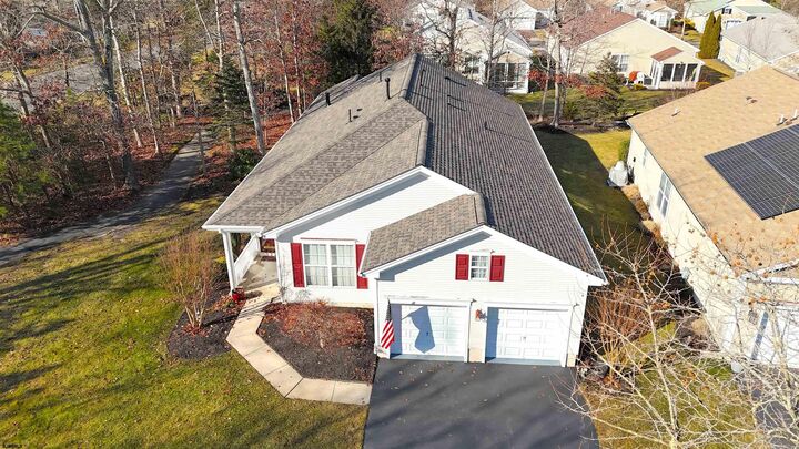 Property Photo: 1 Marlowe Ct Ct NJ 08205