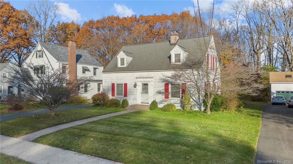 Property Photo:  87 Sylvan Road  CT 06053 