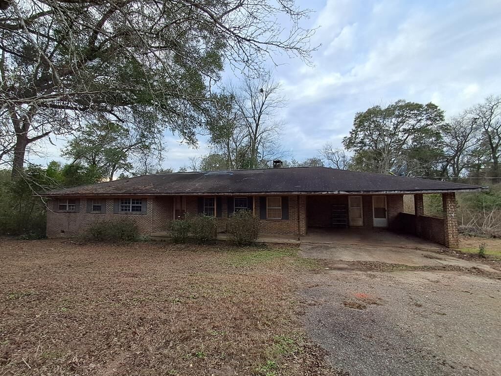 Property Photo:  5131 County Road 417  AL 36453 