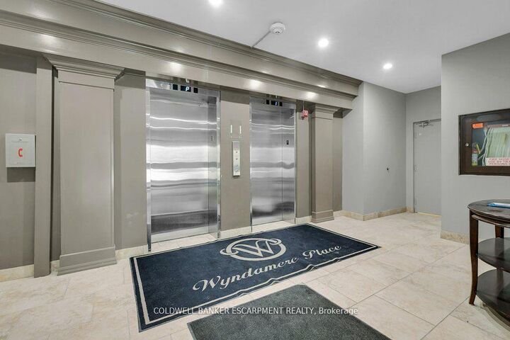 Property Photo:  55 Yarmouth Street 504  ON N1H 7R4 