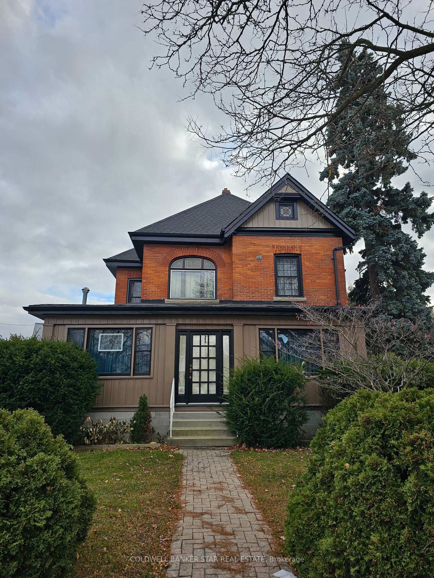 Property Photo: 61 London Road ON N0P 2K0