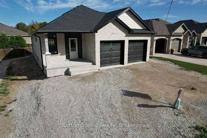 Property Photo: 385 6th Avenue W ON N4K 6K7