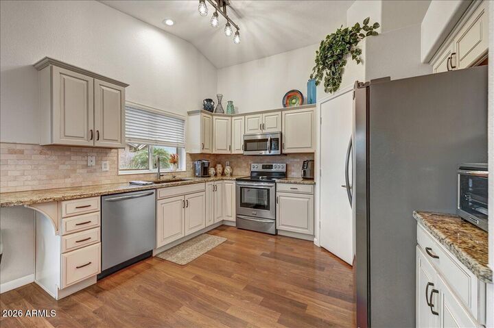 Property Photo:  16036 N 11th Avenue 1100  AZ 85023 