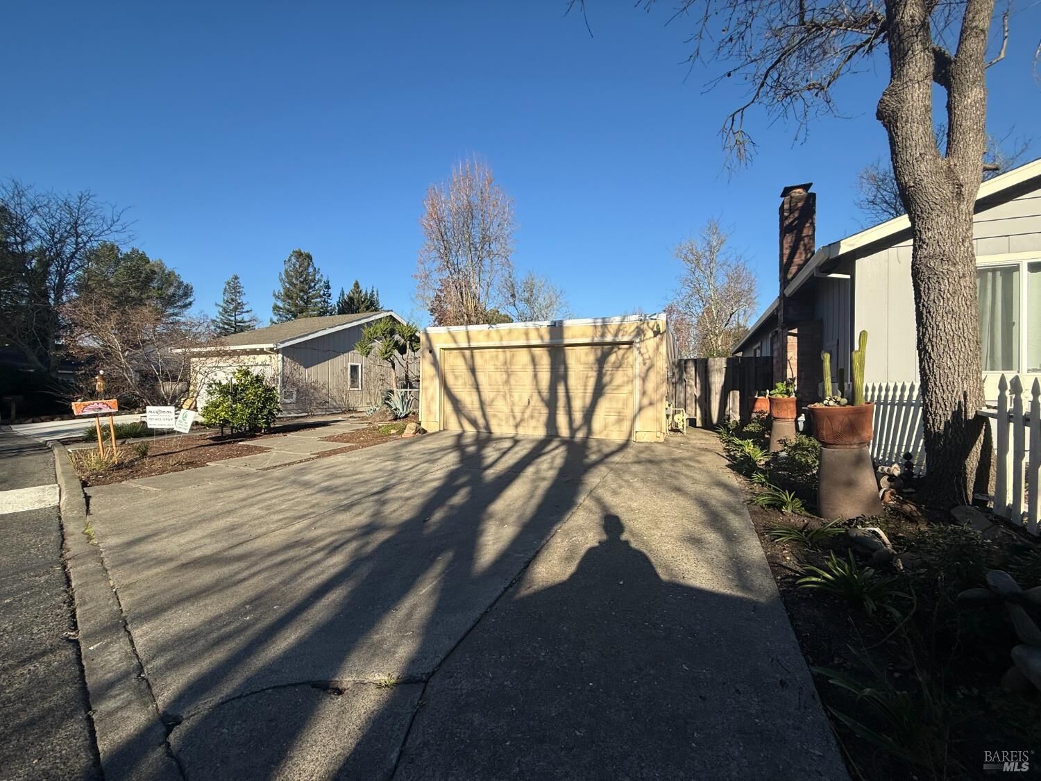 Property Photo:  1745 Arroyo Sierra Avenue  CA 95405 