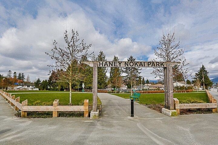 Property Photo: 12040 222 Street 304 BC V2X 5W1