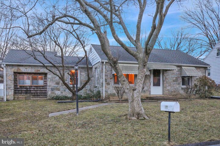 Property Photo:  329 Dahlia Road  PA 17602 