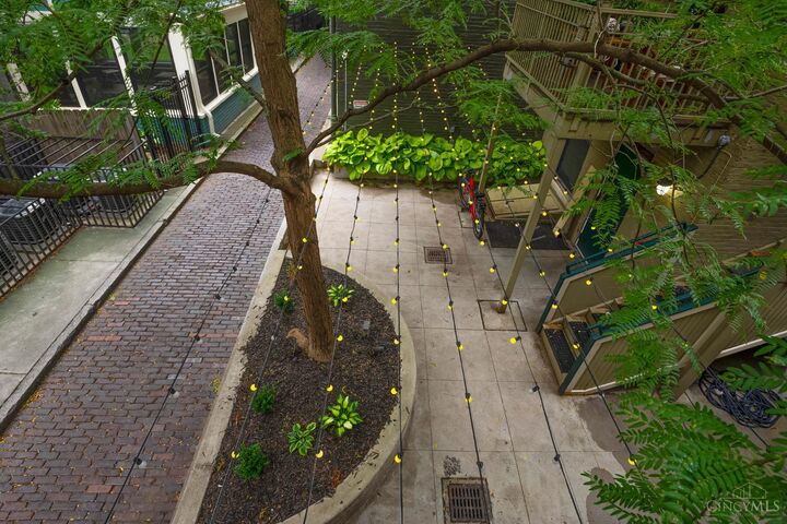 Property Photo:  1407 Vine Street  OH 45202 