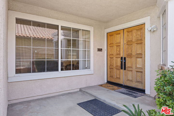 Property Photo:  12119 Falcon Crest Way  CA 91326 