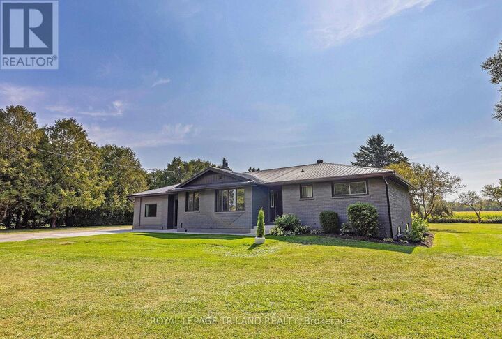 Property Photo:  829 Avon Drive  ON N0L 1B0 