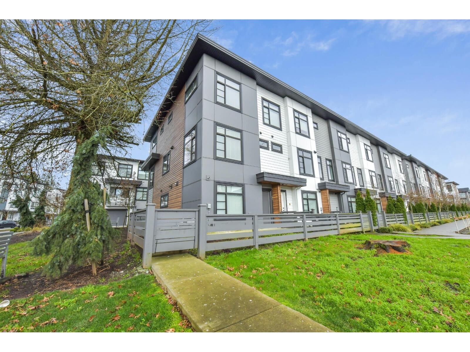 Property Photo:  7127 193A Street 31  BC V4N 6V9 