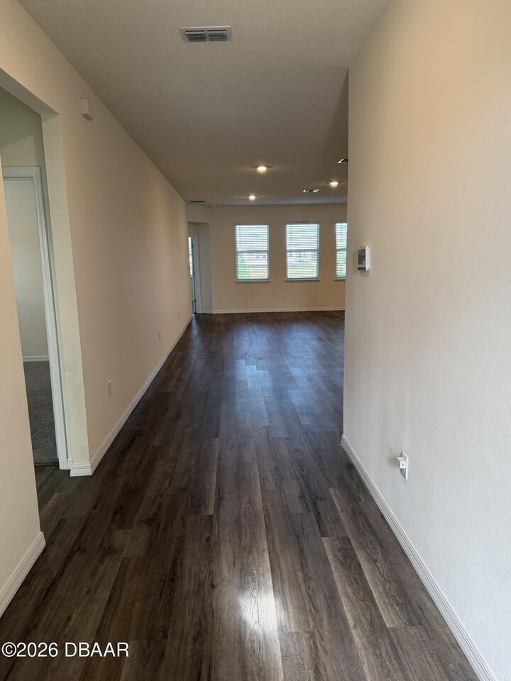 Property Photo:  341 E Merimont Lane  FL 32174 