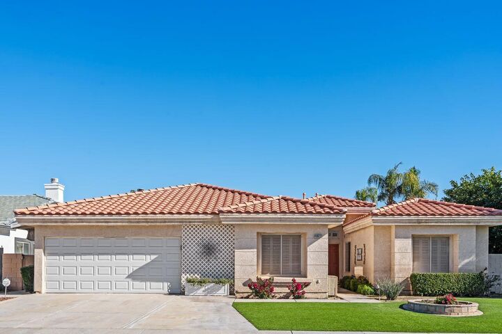 Property Photo:  40622 Cabana Court  CA 92260 