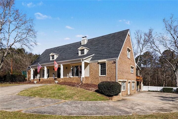 Property Photo: 240 Smithstone Path GA 30214