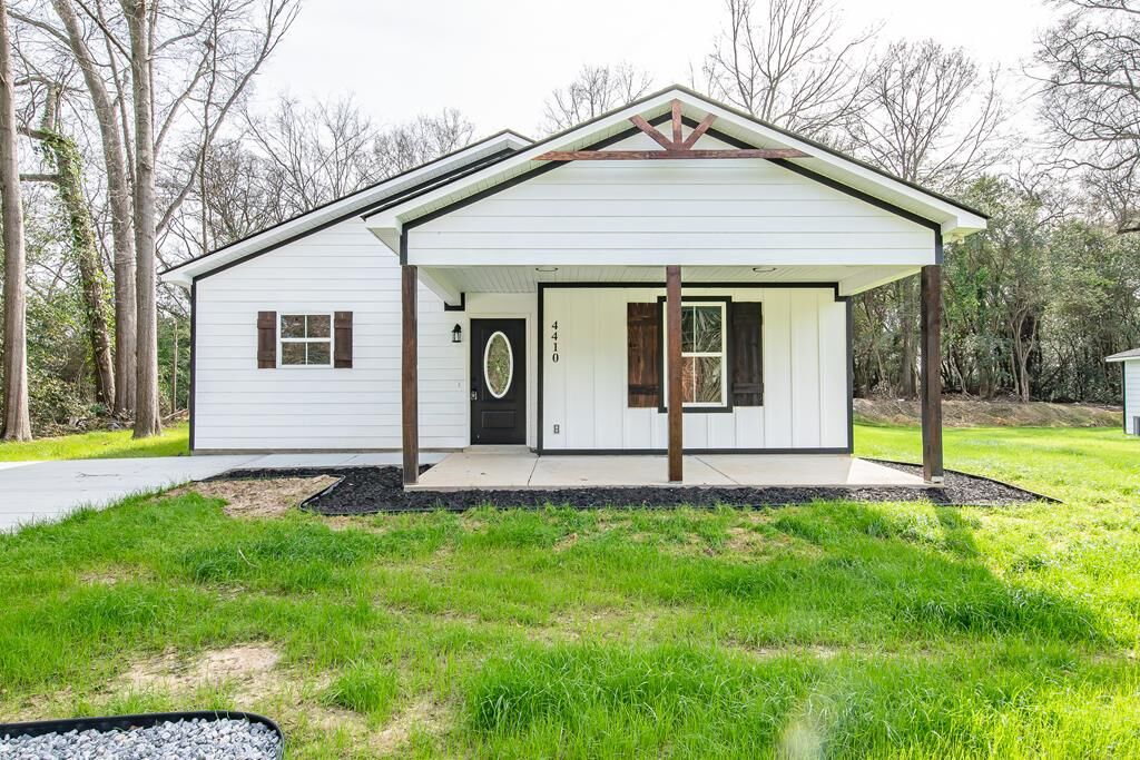 Property Photo:  4410 Forrest Road  GA 31907 