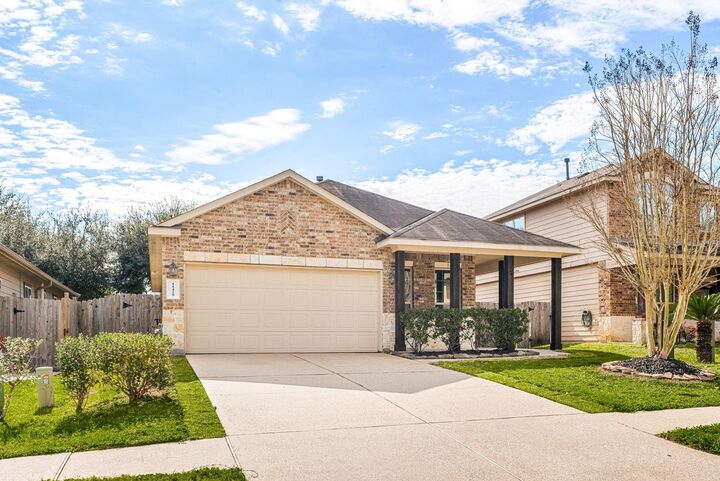 Property Photo:  11429 W Woodmark  TX 77304 