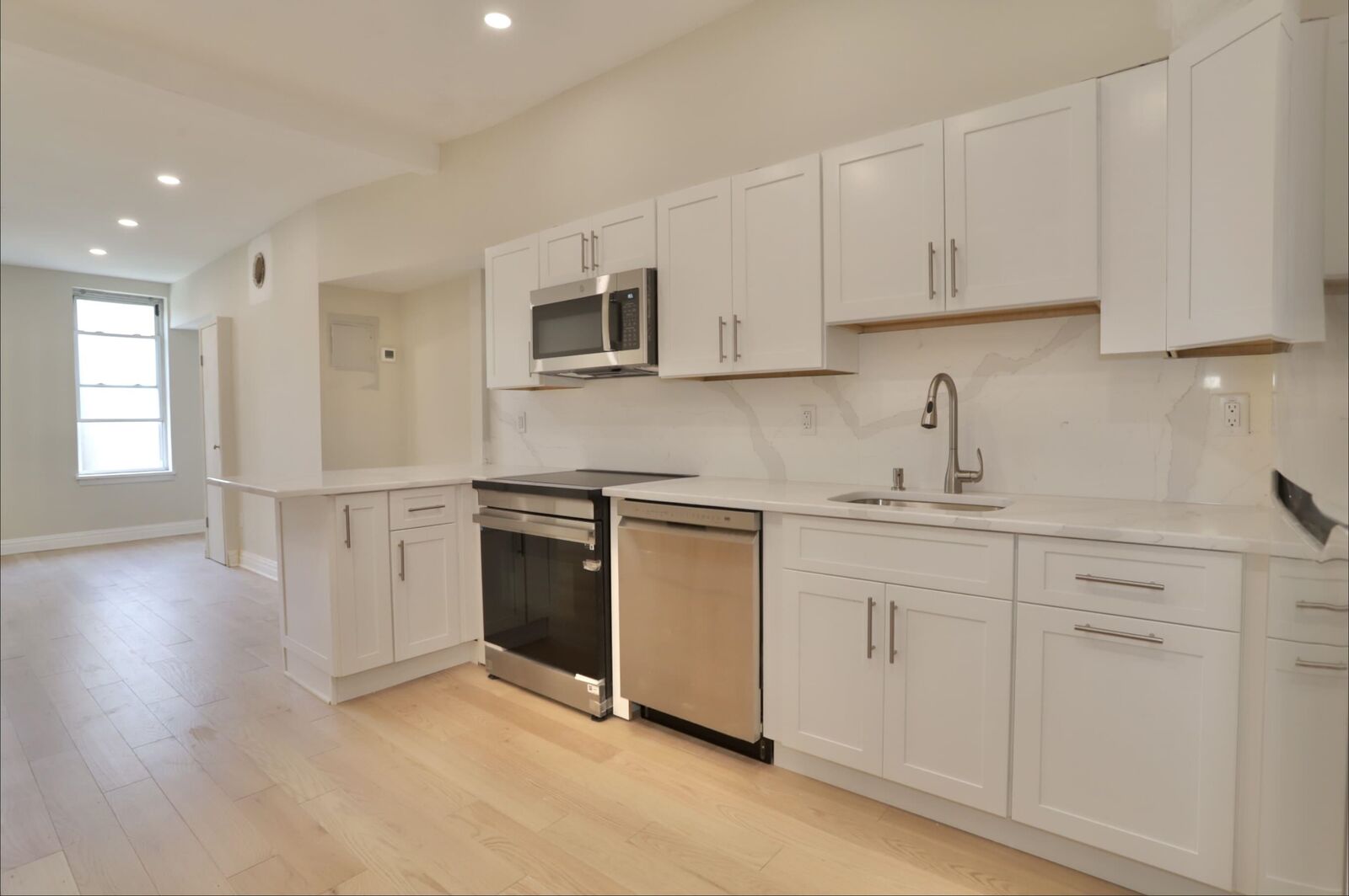 Property Photo:  931 Park Ave 3R  NJ 07030 