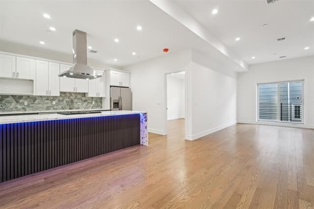 Property Photo:  435 Central Ave 2  NJ 07307 