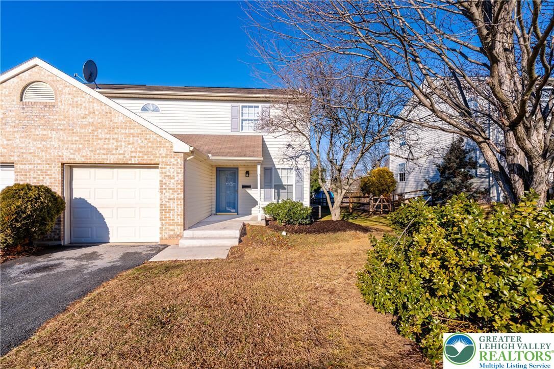 Property Photo:  121 E George Street  PA 18049 